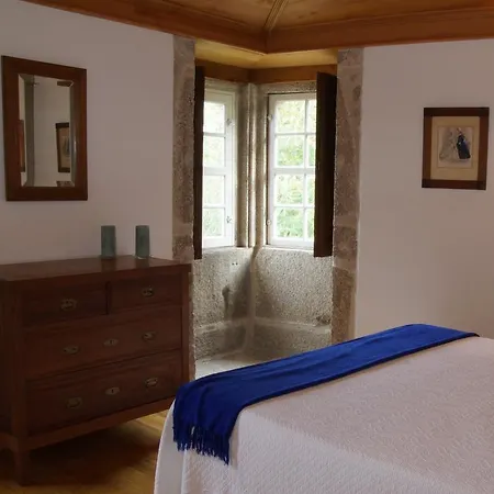 Casa De Piellas Гостевой дом Кабесейраш-ди-Башту