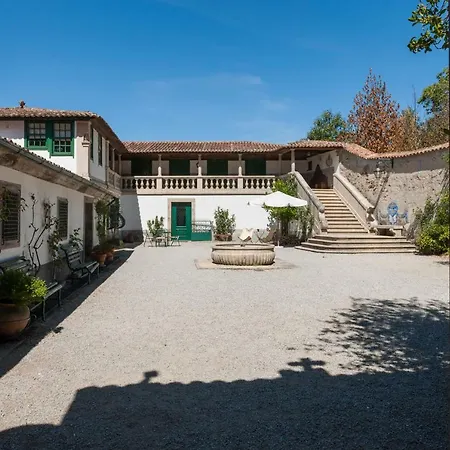 Casa De Piellas Кабесейраш-ди-Башту