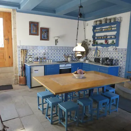 Гостевой дом Casa De Piellas Кабесейраш-ди-Башту